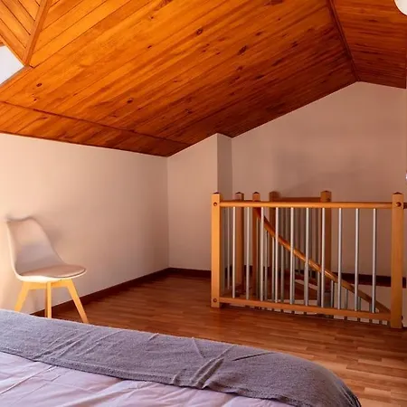 Espacioso Y Luminoso Duplex Con Buhardilla * Valdelinares (Aragon)